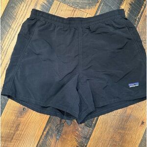 Women’s Patagonia black shorts sz small